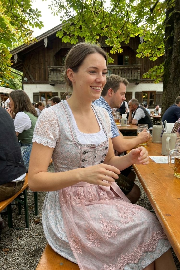 Damen Dirndl-Minikleid | Schnürdetail & Ausgestellter Rock