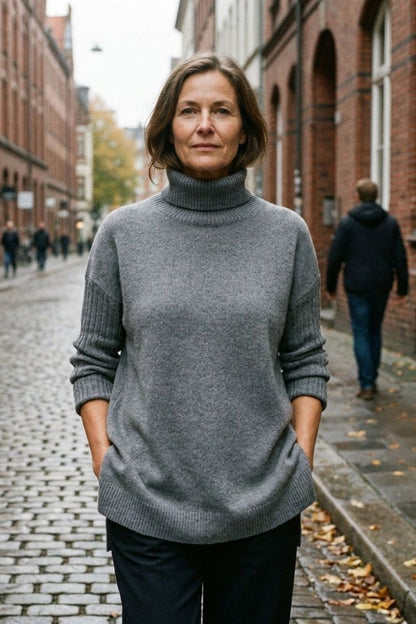 Damen Langer Rollkragenpullover | Asymmetrischer Saum