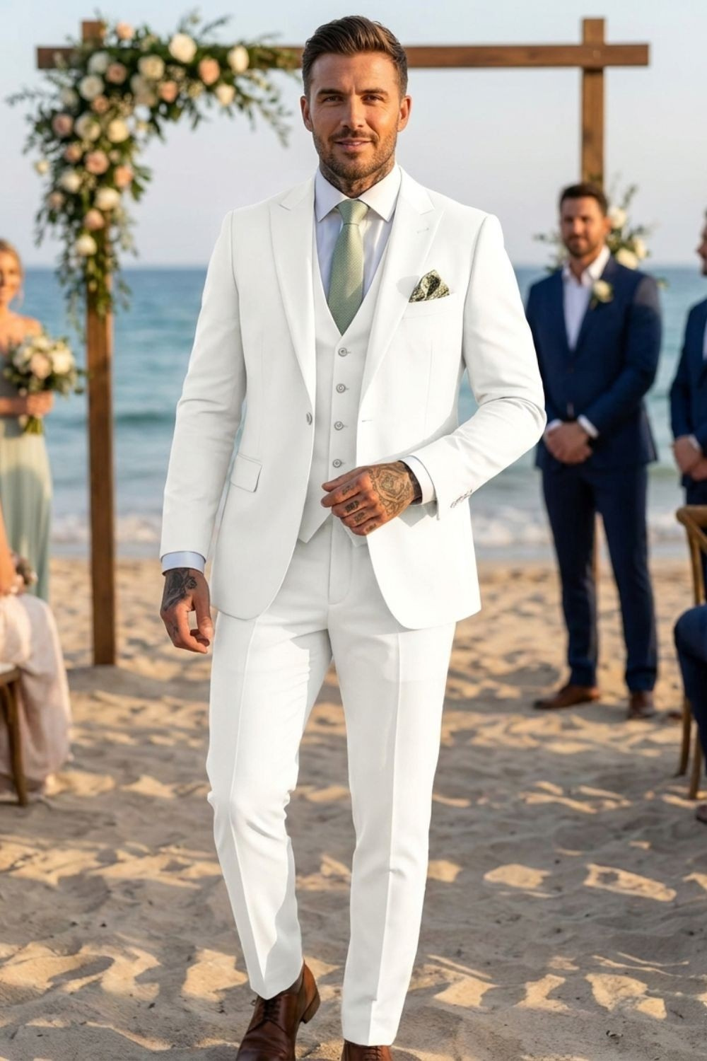 Herren Anzüge – Dreiteiliger Ein-Knopf-Anzug mit Weste und schlanker Silhouette für Hochzeiten & formelle Zeremonien
