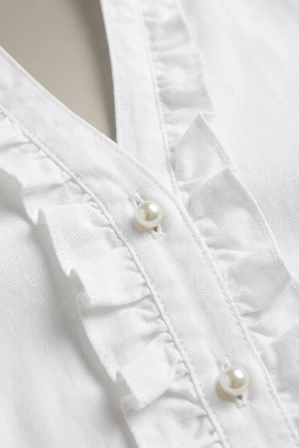 Damen Bluse mit V-Ausschnitt und Knopfleiste