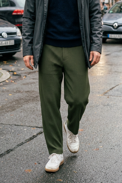 Herren Stoffhose mit Gummibund gerade geschnitten gerippt