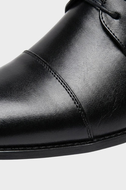 Lederschuhe Herren mit Schnürung und glatter Kappe