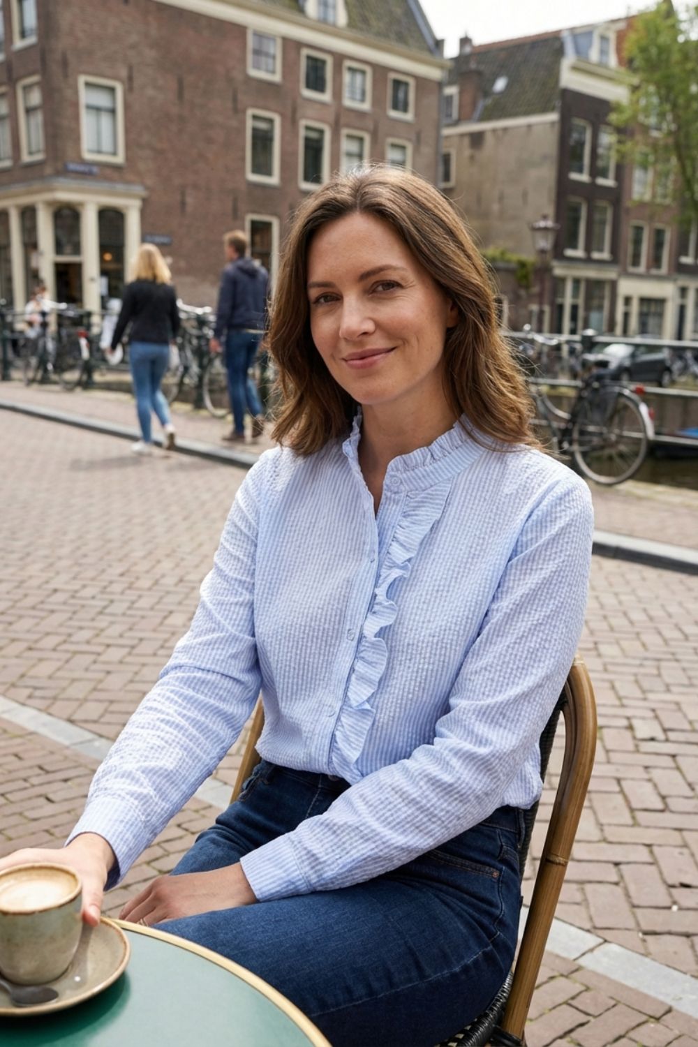 Bluse Damen mit Rüschen und Stehkragen