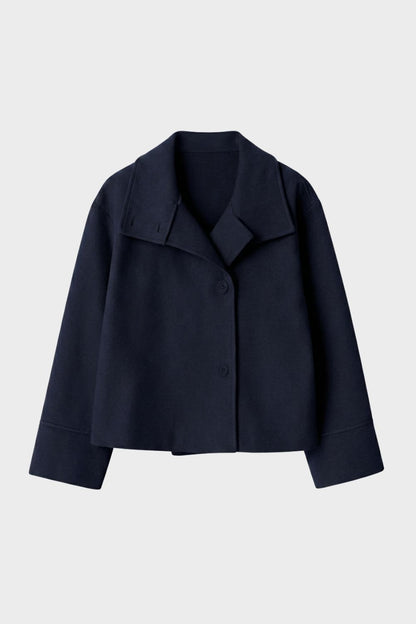 Jacke Damen Kurz mit Reverskragen und Knopfleiste