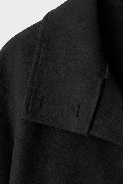 Jacke Damen Kurz mit Reverskragen und Knopfleiste