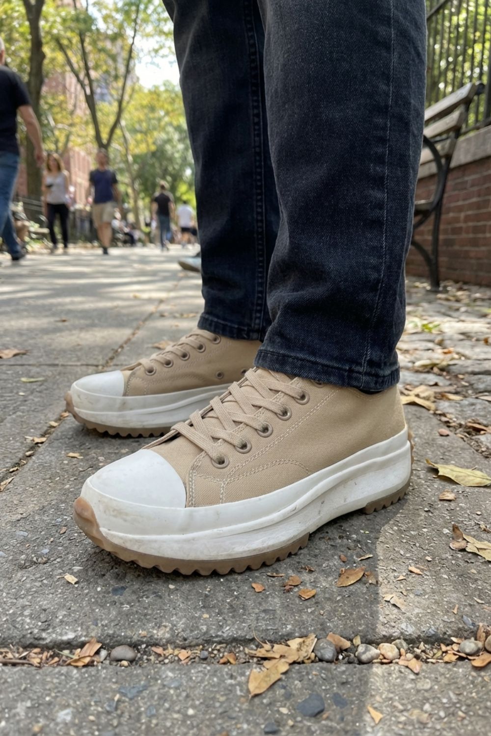 Sneaker Damen Turnschuhe Low mit Schnürung und Gummikappe