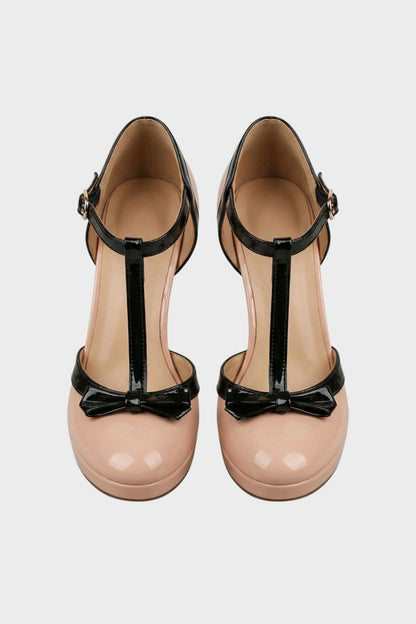 Damen Mary Jane Pumps in Nude mit T-Steg und Schleife – Lackoptik