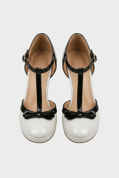 Damen Mary Jane Pumps in Nude mit T-Steg und Schleife – Lackoptik