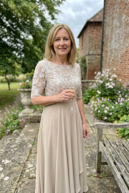 Damen Chiffon Maxikleid in Champagner mit Spitzenoberteil und 3/4-Ärmeln