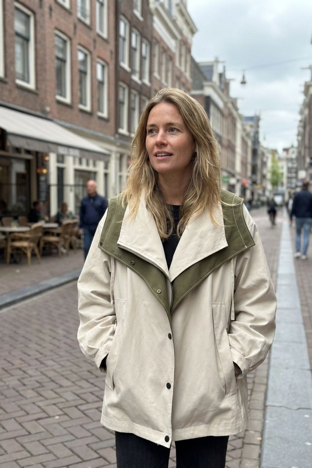 Damen Jacke mit Kapuze und Reißverschluss